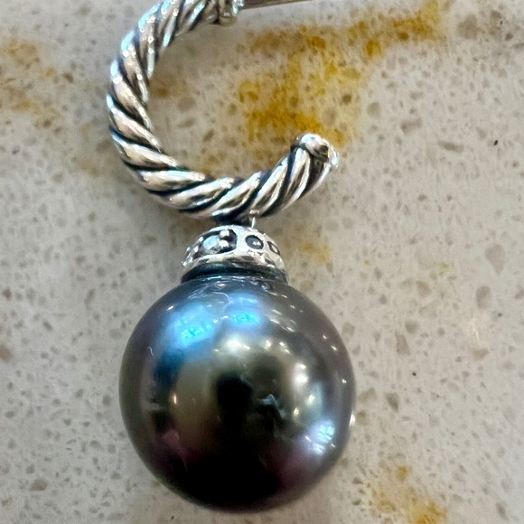 DAVID YURMAN Tahitian Pearl and Diamond Drop Earrings - Picture 4 of 7